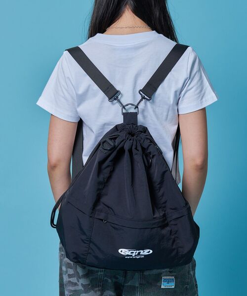SEQUENZ(シークエンズ)の「※WEB限定 / 2WAY仕様 / ユニセックスナップサック / sqnz 2way knapsack(トートバッグ・メンズ・ライトピンク/ブラック/その他1/グレー・FREE)」の6枚目の写真