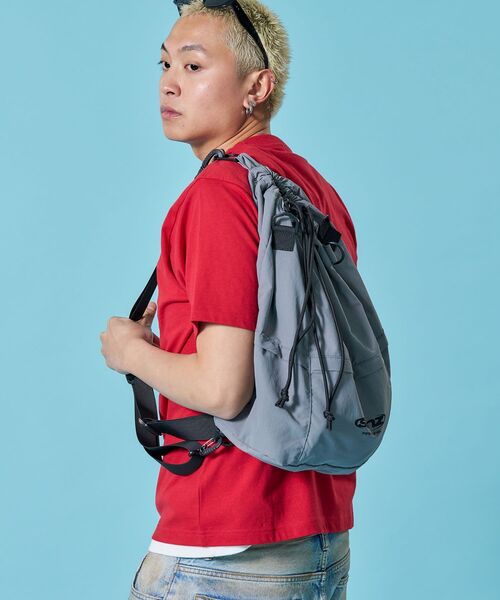 SEQUENZ(シークエンズ)の「※WEB限定 / 2WAY仕様 / ユニセックスナップサック / sqnz 2way knapsack(トートバッグ・メンズ・ライトピンク/ブラック/その他1/グレー・FREE)」の10枚目の写真