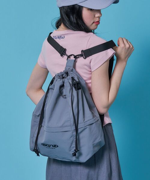 SEQUENZ(シークエンズ)の「※WEB限定 / 2WAY仕様 / ユニセックスナップサック / sqnz 2way knapsack(トートバッグ・メンズ・ライトピンク/ブラック/その他1/グレー・FREE)」の12枚目の写真