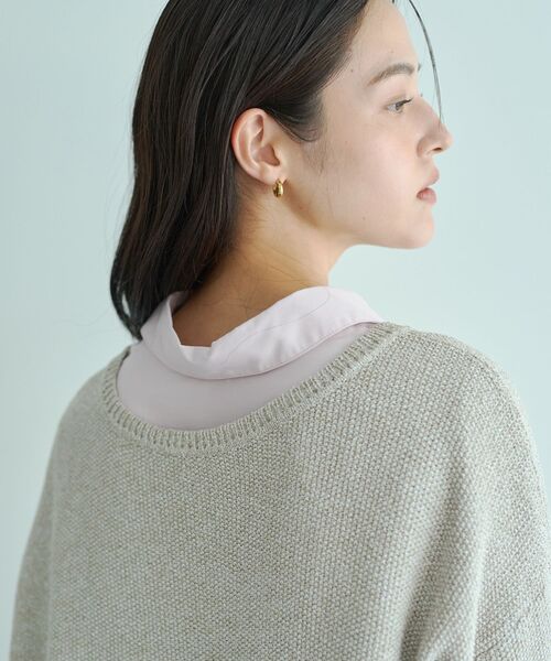 YECCA VECCA(イェッカヴェッカ)の「2wayヘンリーネックルーズニット(ニット/セーター・レディース・ベージュ/チャコールグレー/アイボリー・FREE)」の4枚目の写真