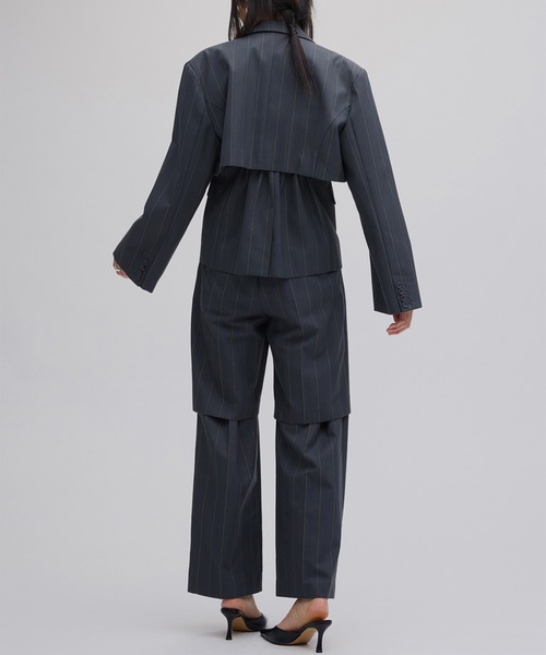 Ameri（アメリ）の「DEFORMATION PINSTRIPE PANTS（その他パンツ・レディース・グレー/ブラウン・SMALL/MEDIUM）」の7枚目の写真