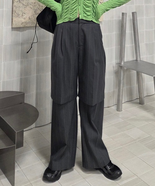 Ameri（アメリ）の「DEFORMATION PINSTRIPE PANTS（その他パンツ・レディース・グレー/ブラウン・SMALL/MEDIUM）」の8枚目の写真