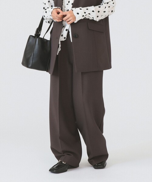 Ray BEAMS(レイビームス)の「2タック ワイド パンツ(スラックス・レディース・ダークブラウン/ブラック・0/1)」の2枚目の写真