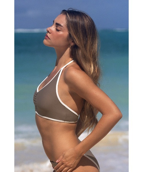 ALEXIA STAM(アリシアスタン)の「Joann /パイピングホルターTOP(水着・レディース・ホワイト系/ブラック/ブラウン系・S/M)」の17枚目の写真