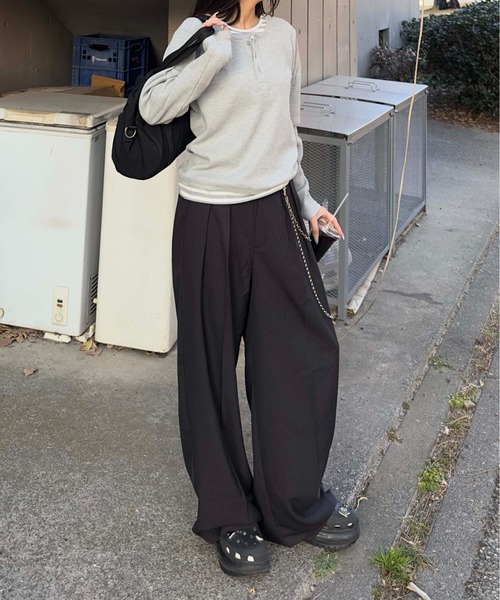 EPNK（イーピーエヌケー）の「Layered border henlyneck / レイヤードボーダーヘンリーネック（Tシャツ/カットソー・メンズ・ライトグレー/チャコールグレー・SMALL/MEDIUM/LARGE）」の20枚目の写真