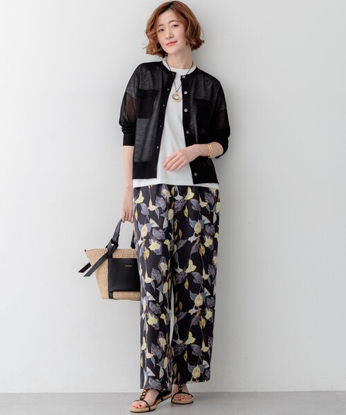 23区（ニジュウサンク）の「シャイニーシアー フラップポケット カーディガン（カーディガン/ボレロ・レディース・ネイビー系/ライトグレー系/ダークブラウン系/ブラック系・38）」の6枚目の写真