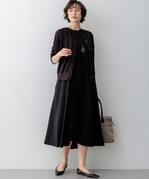 23区（ニジュウサンク）の「シャイニーシアー フラップポケット カーディガン（カーディガン/ボレロ・レディース・ネイビー系/ライトグレー系/ダークブラウン系/ブラック系・38）」の13枚目の写真