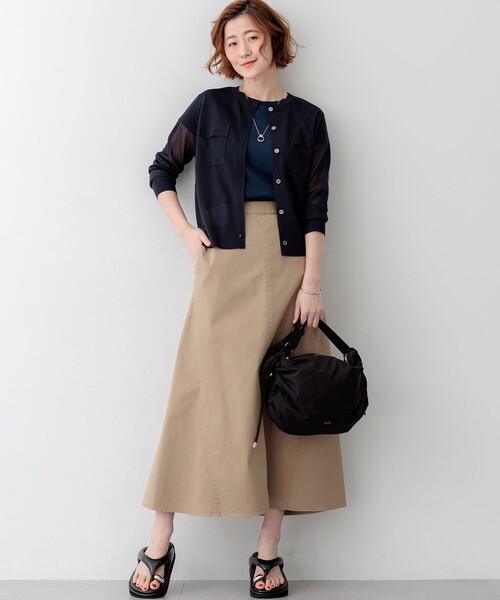 23区（ニジュウサンク）の「シャイニーシアー フラップポケット カーディガン（カーディガン/ボレロ・レディース・ネイビー系/ライトグレー系/ダークブラウン系/ブラック系・38）」の17枚目の写真