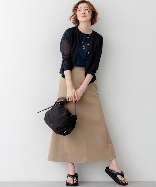 23区（ニジュウサンク）の「シャイニーシアー フラップポケット カーディガン（カーディガン/ボレロ・レディース・ネイビー系/ライトグレー系/ダークブラウン系/ブラック系・38）」の18枚目の写真