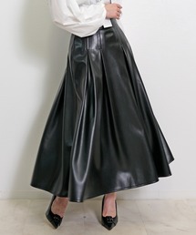 CHhdmn（シーエイチヒデモン）の「フェイクレザー タックフレアロングスカート / ハイウエスト Aライン エコレザー ボリュームスカート（スカート）」
