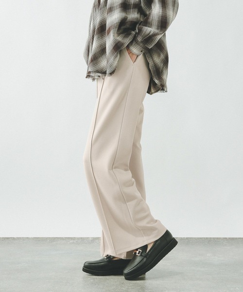 GLOBAL WORK（グローバルワーク）の「イージーケアストレッチ/フレアパンツ/634308（その他パンツ・レディース・ライトベージュ/ブラック/ブラウン・LARGE/MEDIUM/SMALL）」の15枚目の写真