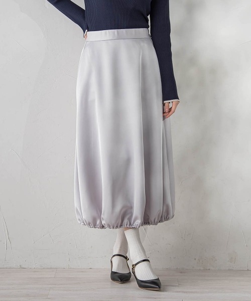 Droite lautreamont(ドロワットロートレアモン)の「PLUM ROYAL SATINスカート≪手洗い可能≫(スカート・レディース・チャコールグレー/ライトグレー・M)」の1枚目の写真