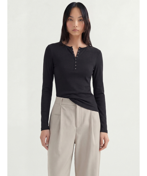 ACUD(アクド)の「Slim Ribbed T-shirt _Black(Tシャツ/カットソー・レディース・ブラック・FREE)」の2枚目の写真
