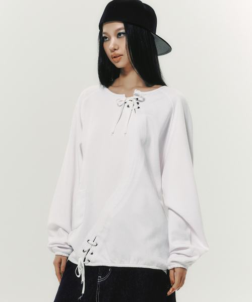 NYXX(エヌワイエックスエックス)の「STAR APLIQUE CREWNECK WHITE(スウェット・レディース・その他・F)」の1枚目の写真
