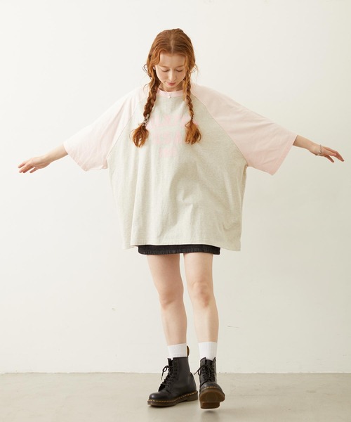 MILKFED.（ミルクフェド）の「COLLEGE LOGO BIG S/S TOP（Tシャツ/カットソー・レディース・オートミール/チャコール/オフホワイト・ONE SIZE）」の16枚目の写真