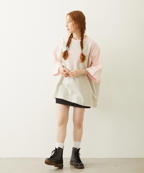 MILKFED.（ミルクフェド）の「COLLEGE LOGO BIG S/S TOP（Tシャツ/カットソー・レディース・オートミール/チャコール/オフホワイト・ONE SIZE）」の19枚目の写真