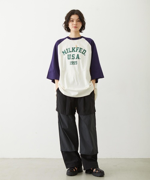 MILKFED.（ミルクフェド）の「COLLEGE LOGO BIG S/S TOP（Tシャツ/カットソー・レディース・オートミール/チャコール/オフホワイト・ONE SIZE）」の22枚目の写真