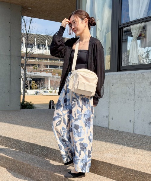 Bou Jeloud（ブージュルード）の「【はあちゅう×BouJeloud】オールインバッグ（ショルダーバッグ・レディース・アイボリー/ブラック・ONESIZE）」の7枚目の写真