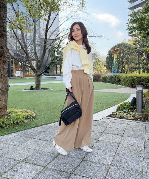 Bou Jeloud（ブージュルード）の「【はあちゅう×BouJeloud】オールインバッグ（ショルダーバッグ・レディース・アイボリー/ブラック・ONESIZE）」の4枚目の写真