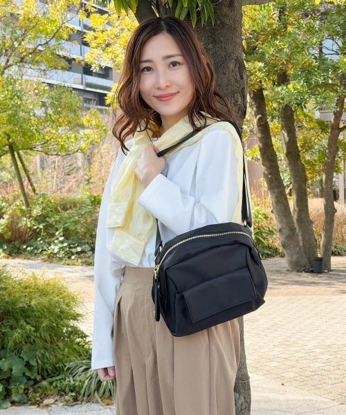 Bou Jeloud（ブージュルード）の「【はあちゅう×BouJeloud】オールインバッグ（ショルダーバッグ・レディース・アイボリー/ブラック・ONESIZE）」の12枚目の写真