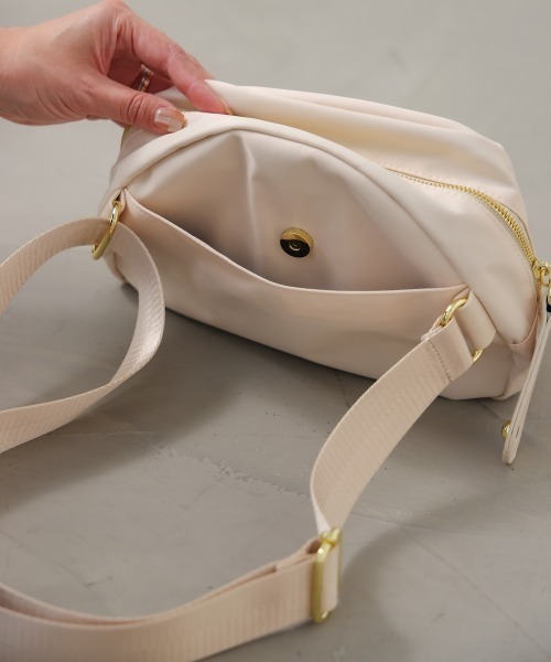 Bou Jeloud（ブージュルード）の「【はあちゅう×BouJeloud】オールインバッグ（ショルダーバッグ・レディース・アイボリー/ブラック・ONESIZE）」の21枚目の写真