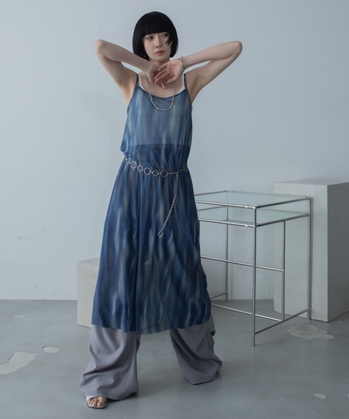 VACANCY（ヴァカンシー）の「ニュアンス柄シアーキャミワンピース（ワンピース・レディース・オレンジ/ブルー・FREE）」の4枚目の写真