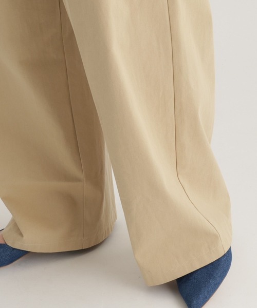 studio CLIP（スタディオクリップ）の「【daily CLIP】コットンツイルハイウエストタックパンツ（チノパンツ・レディース・ベージュ/アイボリー・FREE）」の10枚目の写真