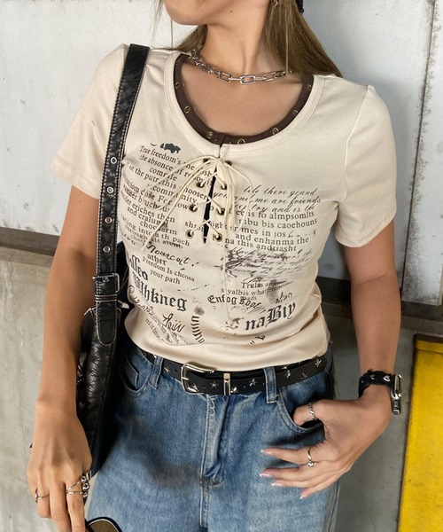 non-hedge(ノンヘッジ)の「アンサンブル風ロゴレースアップTシャツ(Tシャツ/カットソー・レディース・オフホワイト/ブラック/アイボリー/ブラウン/ワインレッド/グレー・FREE)」の11枚目の写真