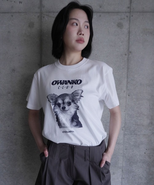 AKISHIKA design(アキシカデザイン)の「OWANKO CLUB CHIHUAHUAS T-SHIRTS(Tシャツ/カットソー・メンズ・White・XL/L/M/S)」の2枚目の写真