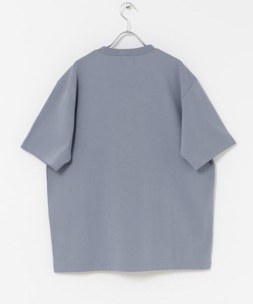 ITEMS URBANRESEARCH(アイテムズ アーバンリサーチ)の「接触冷感ダンボールショートスリーブカットソー(Tシャツ/カットソー・メンズ・ブルー系その他/オリーブ/ピンクベージュ/オフホワイト・LARGE/MEDIUM)」の16枚目の写真