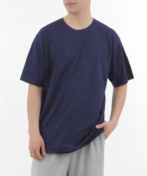CLOTHY(クロシィ)の「【5サイズ展開!お得なオフプライスアイテム】メンズビッグTシャツ(Tシャツ/カットソー・メンズ・ネイビー/ブラック/ブルー/オフホワイト/グレー・MEDIUM/X-LARGE/LARGE/SMALL/XX-LARGE)」の4枚目の写真