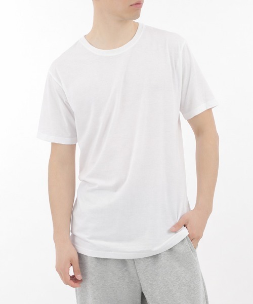 CLOTHY(クロシィ)の「【5サイズ展開!お得なオフプライスアイテム】メンズビッグTシャツ(Tシャツ/カットソー・メンズ・ネイビー/ブラック/ブルー/オフホワイト/グレー・MEDIUM/X-LARGE/LARGE/SMALL/XX-LARGE)」の2枚目の写真