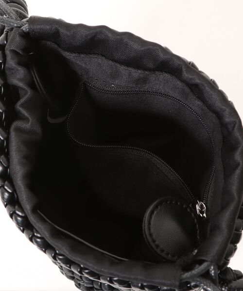 LAULEN(ローレン)の「mesh mini shoulder bag /レザー調メッシュミニショルダーバッグ(ショルダーバッグ・レディース・ブラウン/レッド/グリーン/アイボリー/ブラック/ベージュ・FREE)」の8枚目の写真