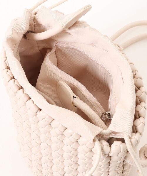 LAULEN(ローレン)の「mesh mini shoulder bag /レザー調メッシュミニショルダーバッグ(ショルダーバッグ・レディース・ブラウン/レッド/グリーン/アイボリー/ブラック/ベージュ・FREE)」の12枚目の写真