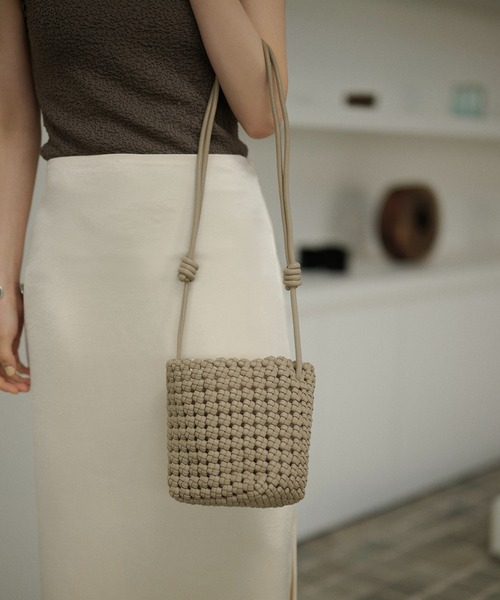 LAULEN(ローレン)の「mesh mini shoulder bag /レザー調メッシュミニショルダーバッグ(ショルダーバッグ・レディース・ブラウン/レッド/グリーン/アイボリー/ブラック/ベージュ・FREE)」の19枚目の写真