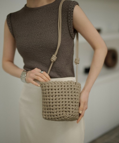 LAULEN(ローレン)の「mesh mini shoulder bag /レザー調メッシュミニショルダーバッグ(ショルダーバッグ・レディース・ブラウン/レッド/グリーン/アイボリー/ブラック/ベージュ・FREE)」の21枚目の写真