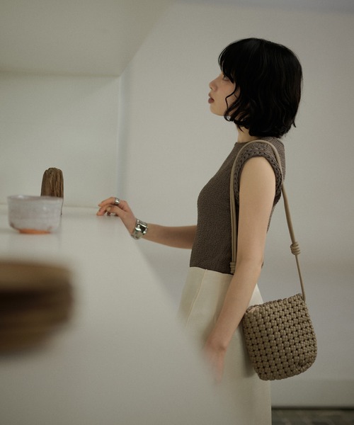 LAULEN(ローレン)の「mesh mini shoulder bag /レザー調メッシュミニショルダーバッグ(ショルダーバッグ・レディース・ブラウン/レッド/グリーン/アイボリー/ブラック/ベージュ・FREE)」の14枚目の写真