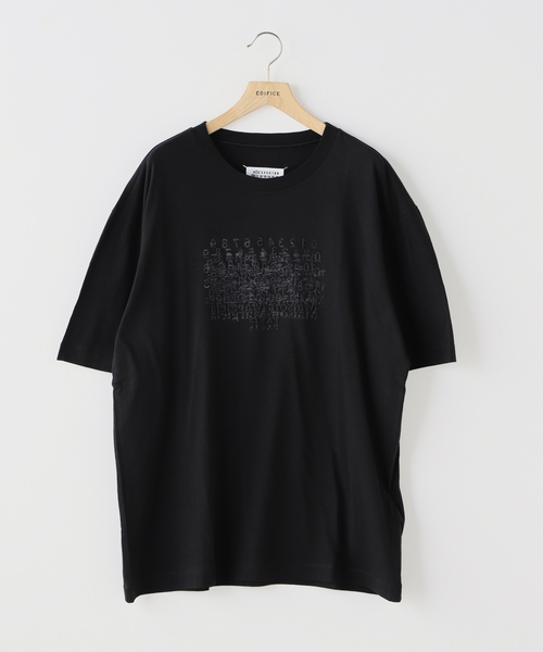 Maison Margiela(メゾンマルジェラ)の「MAISON MARGIELA(メゾン マルジェラ) Chaos logo T-shirt(Tシャツ/カットソー・メンズ・グレー/ブラック・MEDIUM/LARGE/SMALL)」の1枚目の写真