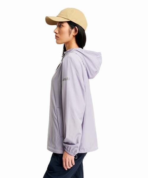 AIGLE(エーグル)の「【UPF50+ SolarPack】UVカット 撥水 ソーラーパック フーデッドジャケット(ナイロンジャケット・メンズ・グレイッシュブルー/セージグリーン/パープル/ホワイト・L/M/S/XL/XS)」の8枚目の写真