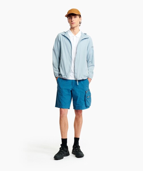 AIGLE(エーグル)の「【UPF50+ SolarPack】UVカット 撥水 ソーラーパック フーデッドジャケット(ナイロンジャケット・メンズ・グレイッシュブルー/セージグリーン/パープル/ホワイト・L/M/S/XL/XS)」の11枚目の写真