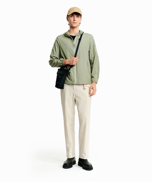 AIGLE(エーグル)の「【UPF50+ SolarPack】UVカット 撥水 ソーラーパック フーデッドジャケット(ナイロンジャケット・メンズ・グレイッシュブルー/セージグリーン/パープル/ホワイト・L/M/S/XL/XS)」の16枚目の写真