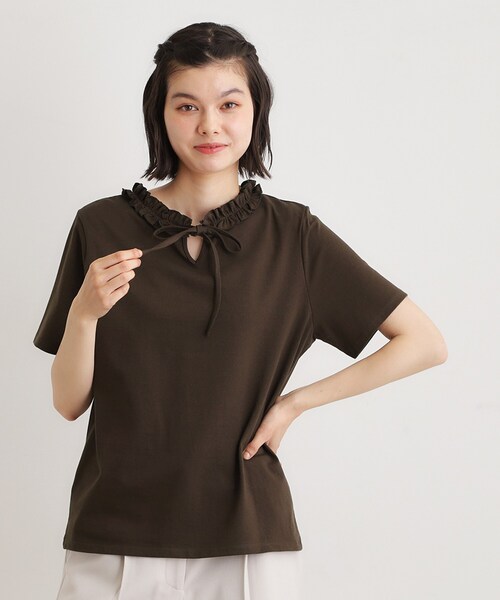 LAURA ASHLEY(ローラアシュレイ)の「【前後2WAY/洗える/コットン100%/日本製/定番人気!】フリルネックカットソー(Tシャツ/カットソー・レディース・ブラウン系/オフホワイト/ブルー/ネイビー・38/40)」の12枚目の写真