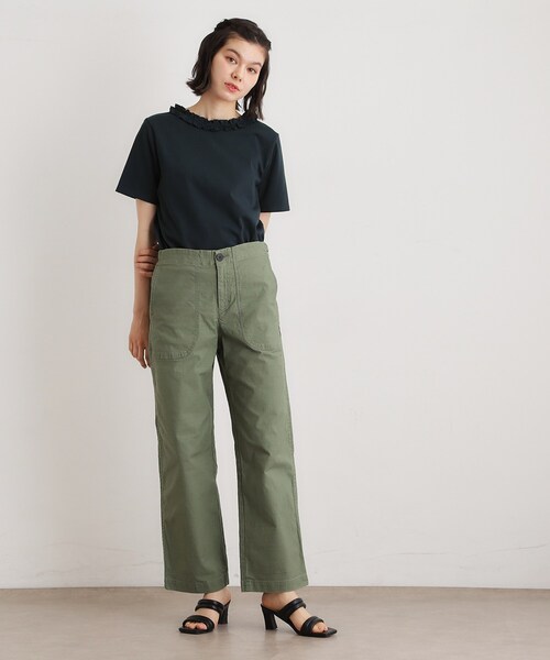 LAURA ASHLEY(ローラアシュレイ)の「【前後2WAY/洗える/コットン100%/日本製/定番人気!】フリルネックカットソー(Tシャツ/カットソー・レディース・ブラウン系/オフホワイト/ブルー/ネイビー・38/40)」の21枚目の写真