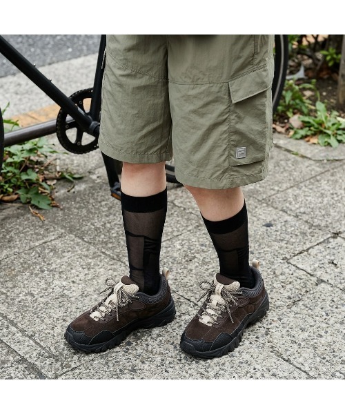 FILA(フィラ)の「Cargo 4.5 Shorts(その他パンツ・メンズ・ブラック/ダークベージュ・S/M/L/XL)」の2枚目の写真