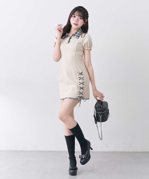 Belle Charme(ベルシャルム)の「【Belle Charme】Lace-up Polo Mini Onepiece(ワンピース・レディース・チャコールグレー/ベージュ/ブラック・SMALL/MEDIUM)」の4枚目の写真