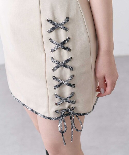 Belle Charme(ベルシャルム)の「【Belle Charme】Lace-up Polo Mini Onepiece(ワンピース・レディース・チャコールグレー/ベージュ/ブラック・SMALL/MEDIUM)」の12枚目の写真