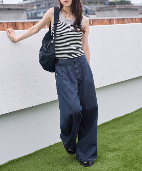 CHAN ME(チャンミ)の「フロントタックデニムパンツ(デニムパンツ・レディース・ライトブルー/インディゴブルー・MEDIUM/LARGE)」の16枚目の写真
