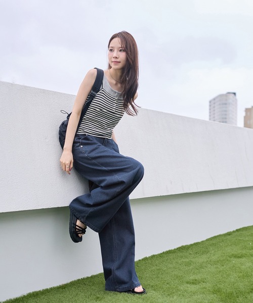 CHAN ME(チャンミ)の「フロントタックデニムパンツ(デニムパンツ・レディース・ライトブルー/インディゴブルー・MEDIUM/LARGE)」の17枚目の写真