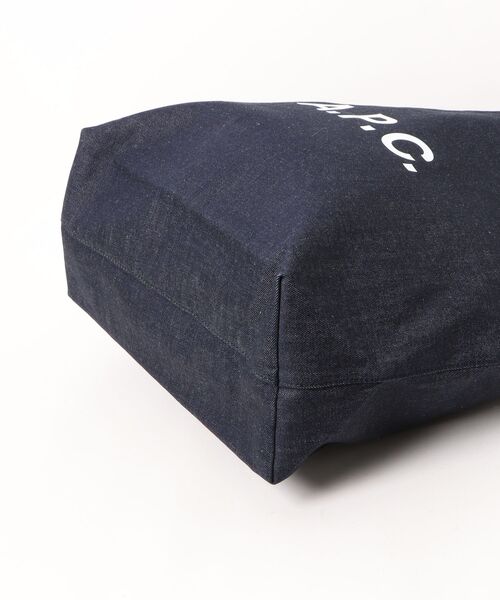 A.P.C.（アーペーセー）の「TOTE NINON（トートバッグ・メンズ・インディゴブルー・XS）」の3枚目の写真