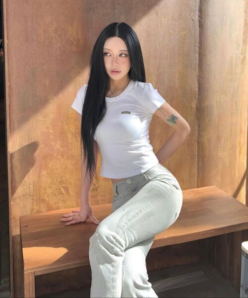 REPIVV(レピヴ)の「Back Cutout Angel T-shirt (White)(Tシャツ/カットソー・レディース・その他・FREE)」の3枚目の写真